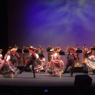El Ballet Folclórico de la UdeG brilló en California