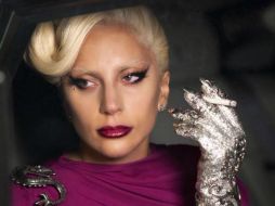 Se le ve en su papel de 'La Condesa', la propietaria del hotel donde ocurrirán macabras historias. TWITTER / @ladygaga