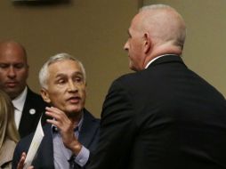 Jorge Ramos cuestionó a Donald Trump sobre su plan de deportación, el cual piensa que 'está lleno de promesas vacías'. AP / C. Neibergall