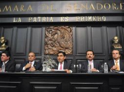 Los diputados salientes, y los senadores que continuarán otros tres años en sus escaños, subrayan los logros de las reformas. TWITTER / @Mx_Diputados