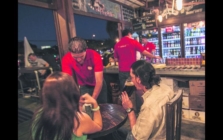 Hacia arriba. Una licencia podría pasar de costar de 39 mil a 51 mil pesos ya con dos cargos. EL INFORMADOR /