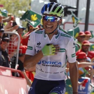 Esteban Chaves recupera liderato de la Vuelta