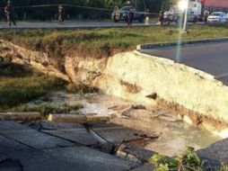 ICA accede a cancelar el pago por esta emergencia mientras se lleven a cabo obras del restablecimiento de la autopista. TWITTER / @SkyAlertStorm