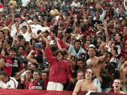 Al margen de la legislación, barristas del Atlas han manifestado su inconformidad. EL INFORMADOR / ARCHIVO