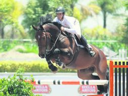 Fernando Martínez montando a 'Kanisso', durante su recorrido en la prueba estelar de la jornada, la libre a 1.40 metros. EL INFORMADOR / F. Atilano