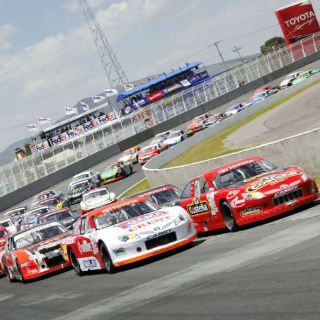 Puebla abre la recta final de la Nascar México