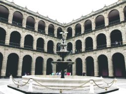 La fuente de pegaso. Hermoso ejemplo de la arquitectura al interior del Palacio. NTX / ARCHIVO