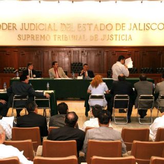 Académicos reciben curso preparatorio del nuevo sistema de justicia en Jalisco