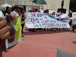 Ellos están confiados de que sus familiares aparecerán con vida. TWITTER / @fundej