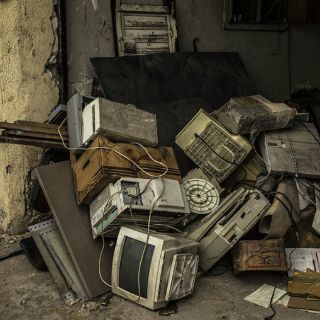 Redes criminales, involucradas en el tráfico de basura electrónica