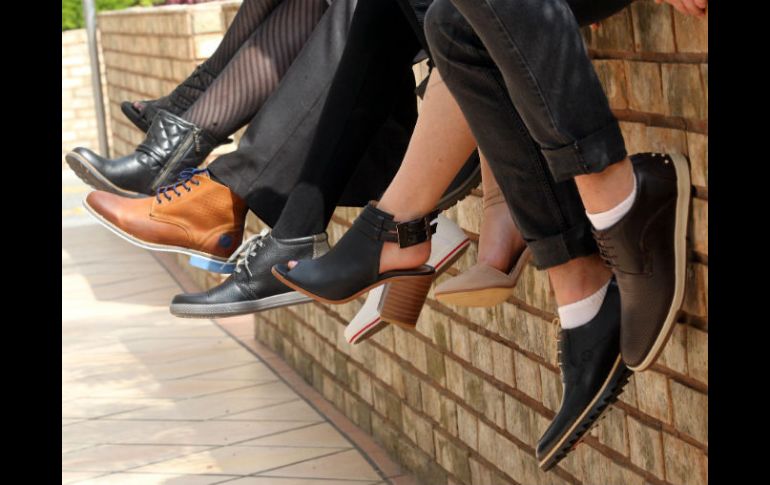 Los zapatos son el complemento perfecto para destacar el vestuario. EL INFORMADOR / A. Hinojosa