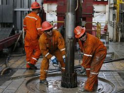 Habrá nuevo esquema para futuros trabajadores petroleros, por cuentas individuales. AP / ARCHIVO