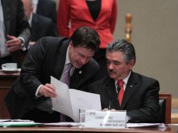 Belanunzarán (i) ofrecie hacer del PRD el partido ''más transparente'', en la medida que se promueva el diálogo. NTX / ARCHIVO