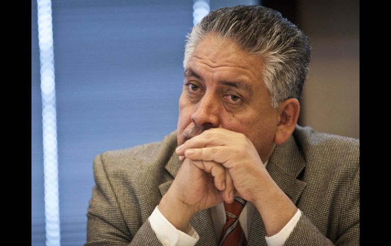 Acosta Naranjo dice que los diputados perredistas consideran este seguro como una prebenda. SUN / C. Rogel