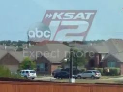 Los policías fueron suspendidos con goce de sueldo en lo que se realiza la investigación. ESPECIAL / www.ksat.com