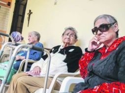 En el programa de adultos mayores, se detectó la entrega de recursos a beneficiarios fallecidos. EL INFORMADOR / ARCHIVO