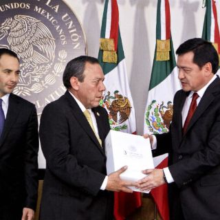 Hay voluntad política, dice Zambrano a Peña Nieto