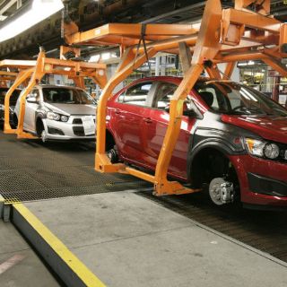 Ventas de autos suben en agosto, reporta la AMIA