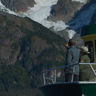 Obama, sorprendido por los glaciares en Alaska