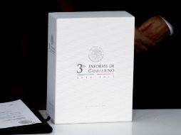 Roberto Gil Zuarth, presidente del Senado, da cuenta que recibió un oficio de la Segob sobre el Tercer Informe de Gobierno. NTX / ARCHIVO