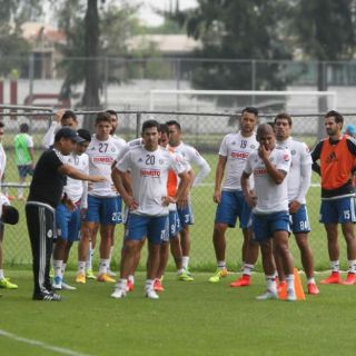 Chivas recupera a Salcido y Raúl López