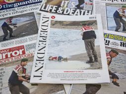 La foto del cuerpo del menor ha causado diversas reacciones en el mundo. AFP / J. Tallis