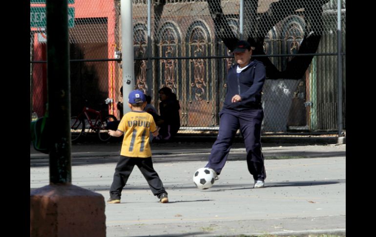 Los años más importantes para fortalecer los huesos son hasta mediados de los 20 años. NTX / ARCHIVO