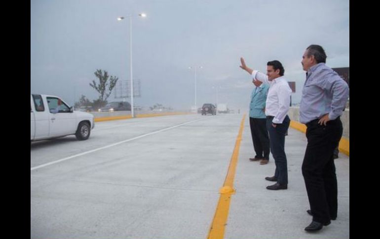 El gobernador, Aristóteles Sanoval acudió a la apertura del puente. TWITTER / @AristotelesSD