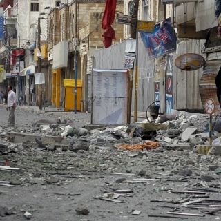 Emiratos Árabes bombardea Yemen tras muerte de soldados
