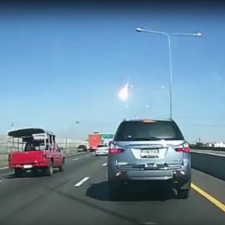 Astrónomos explican 'bola de fuego' en Tailandia