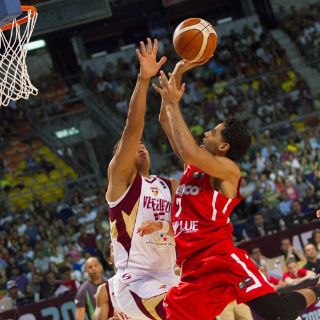 México consigue dramático triunfo sobre Venezuela en el Campeonato FIBA