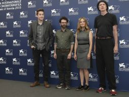 Los mismos actores que interpretaron la obra teatral, Jennifer Jason Leigh y Tom Noonan- prestan sus voces para el doblaje de la cinta. AP / J. Ryan