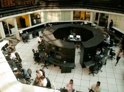 La BMV opera esta mañana con una ganancia de 250.99 puntos o 0.59% más respecto a su nivel previo. NTX / ARCHIVO