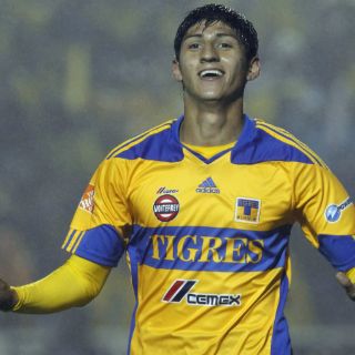 Chivas buscaría a Pulido para el futuro
