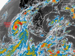 'Linda' es categoría tres y se encontraba a las 11:00 horas a 455 km al este-suroeste de Cabo San Lucas. TWITTER / @conagua_clima
