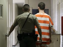 Equipos de la policía francesa se desplazaron al penal ubicado en las cercanías de la ciudad de Lens. AP / ARCHIVO