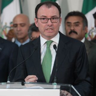 Videgaray destaca paquete económico para 2016