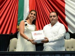 Borge acudió al Congreso local, destacó derrama de más de 425 MDP en el estado. TWITTER / @Betoborge