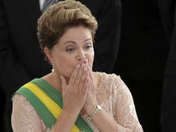 La rebaja en la nota de Brasil, supone un revés para Dilma Rousseff, cuya popularidad ha caído. AP / ARCHIVO