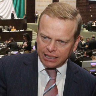 Critican nombramientos de Arturo Escobar y Patricia Bugarín