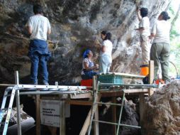 El INAH concluyen la restauración del conjunto de pinturas rupestres en el interior de la cueva de Oxtotitlán. TWITTER / @INAHmx