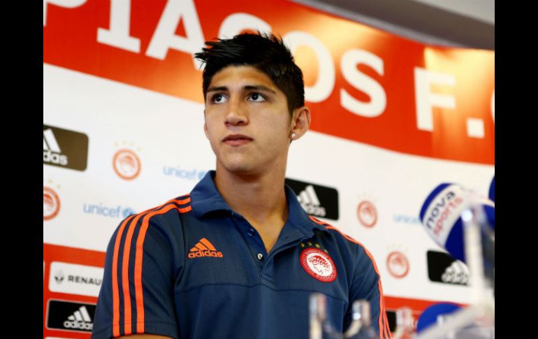 Pulido fue presentado en el tradicional 'Día de Medios'. ESPECIAL / www.olympiacos.org