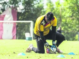 Humberto Hernández. El portero de Leones Negros en el entrenamiento de ayer en las instalaciones de La Primera. FACEBOOK / LEONES NEGROS
