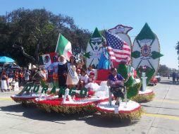 Este desfile es el más grande que se celebra fuera de México, el más concurrido y el más antiguo. NTX / J. Romero