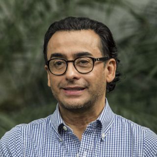 Adal Ramones comparte duelo por la muerte de su madre