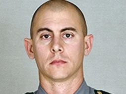 El policía estatal muerto llevaba menos de un año en servicio. AP / ESPECIAL