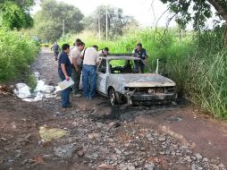 El vehículo fue encontrado sobre el Circuito Metropolitano hacia el oriente de la carretera a Colima. ESPECIAL /