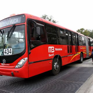 Metrobús ofrece servicio parcial en líneas 1 y 3 por Desfile Militar