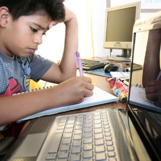 La SEP ha invertido seis mil MDP en laptops y tabletas