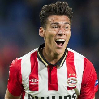 Moreno colabora con el triunfo del PSV